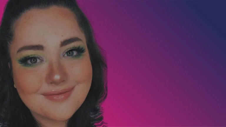 Image shows Rachael smiling to the camera.